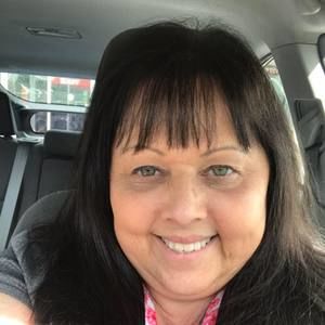 Meet your Posher, Lynette